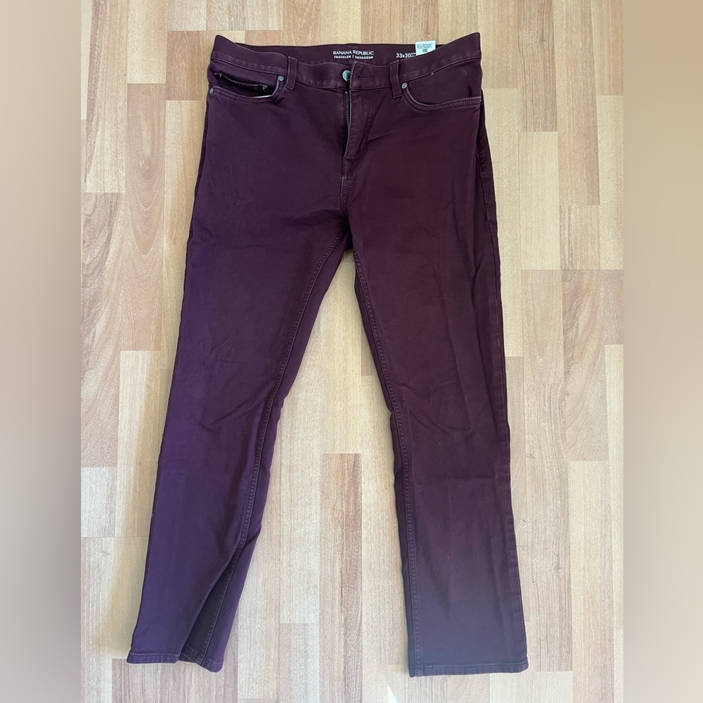 Banana Republic Burgundy Traveler Slim Fit Men Pants 33 x 30